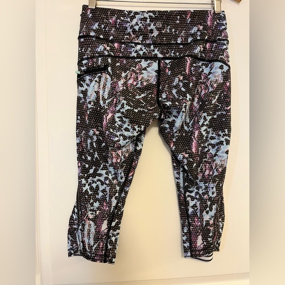 lululemon athletica Pants - Lululemon Run Full On Luxtreme Cropped Leggings Size 8